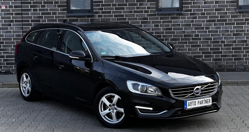 Volvo V60 cena 48500 przebieg: 178000, rok produkcji 2015 z Katowice małe 667